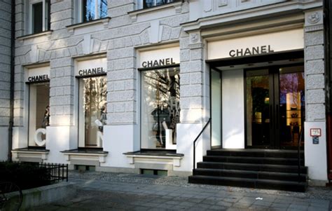 coco chanel fashion house.